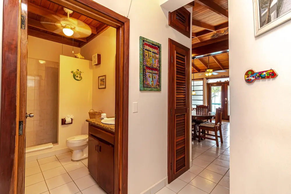 Coral Bay Villas - Lionfish Suite
