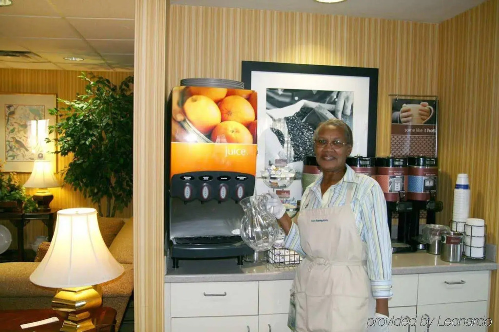 Hampton Inn Waycross