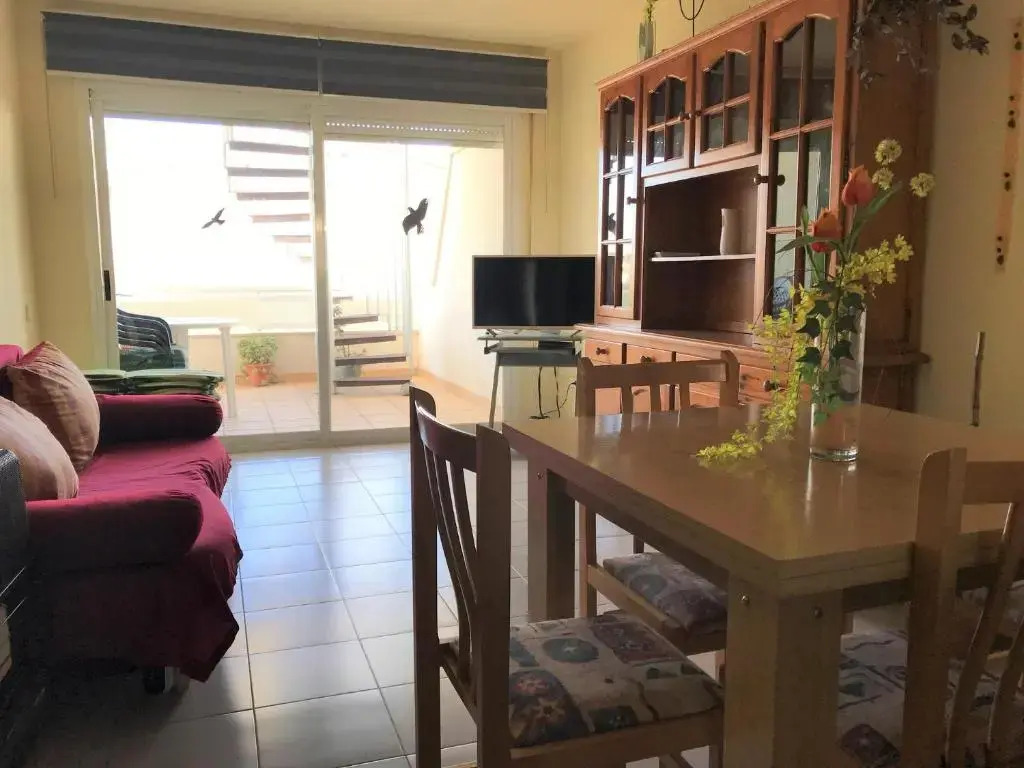 ático con barbacoa, piscina y parking 133B - INMO22
