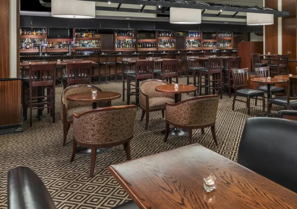 Sheraton Gateway Hotel in Toronto International Airport