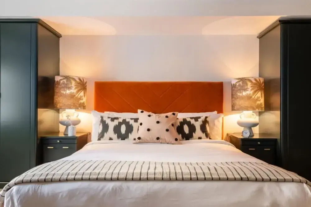 The Wapping Wharf - Modern Bright 2bdr Flat on the Thames With Parking