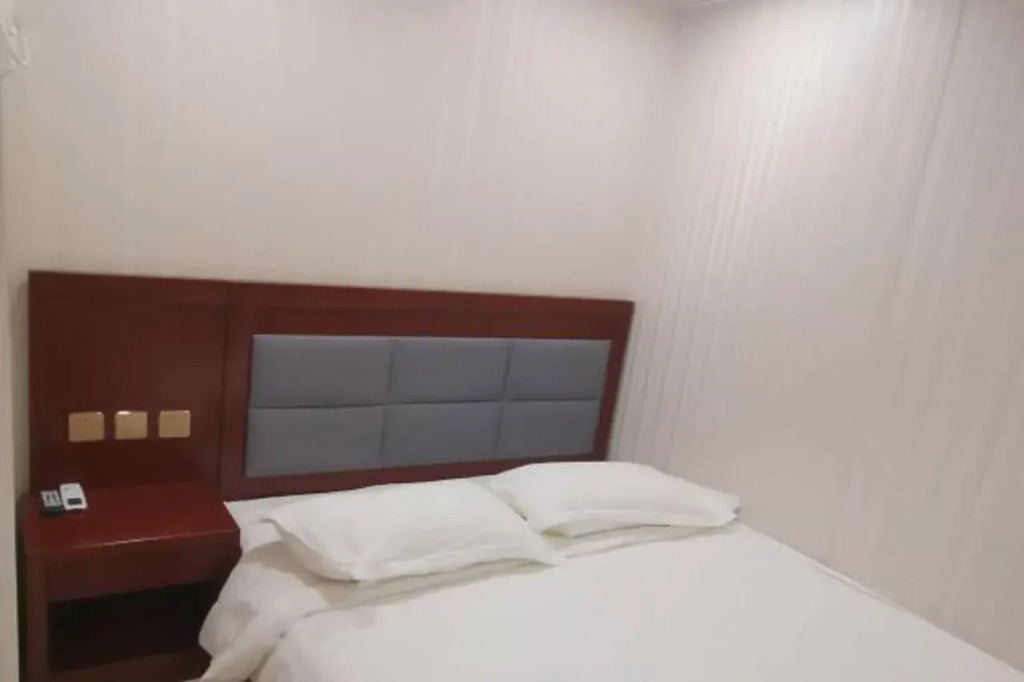 Aohui Hotel