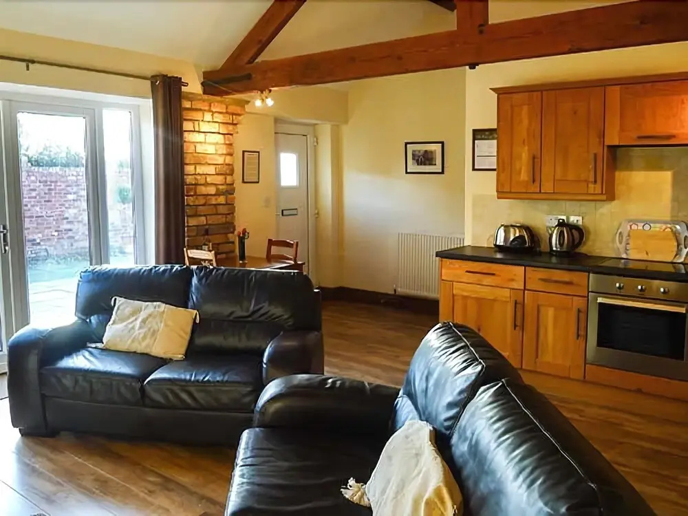 Winsall Court II