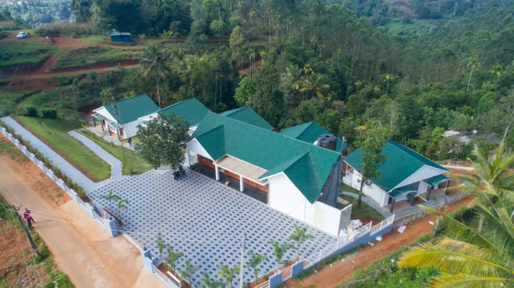 Rainwood Aurum Resort