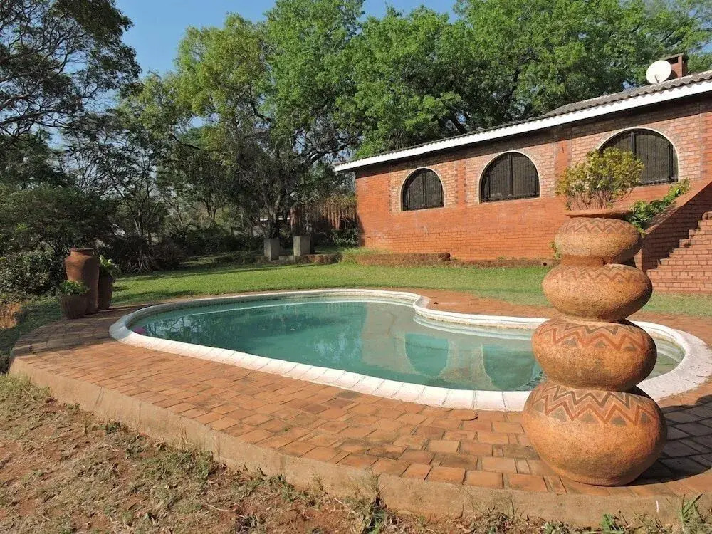 Hippo House Cottages