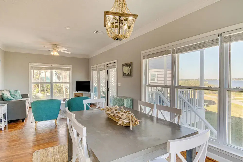 Walk to Beach: Home w Pool Access in Gulf Shores