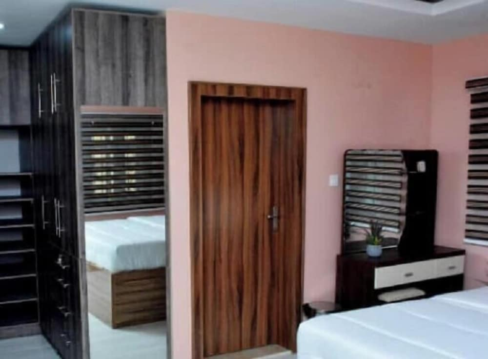Efeane De-Comfy Apartments