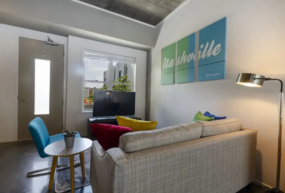 Acklen Luxury Condos by Hosteeva