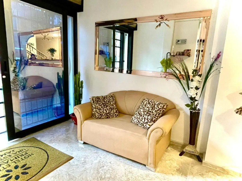 Hotel Eterna Primavera