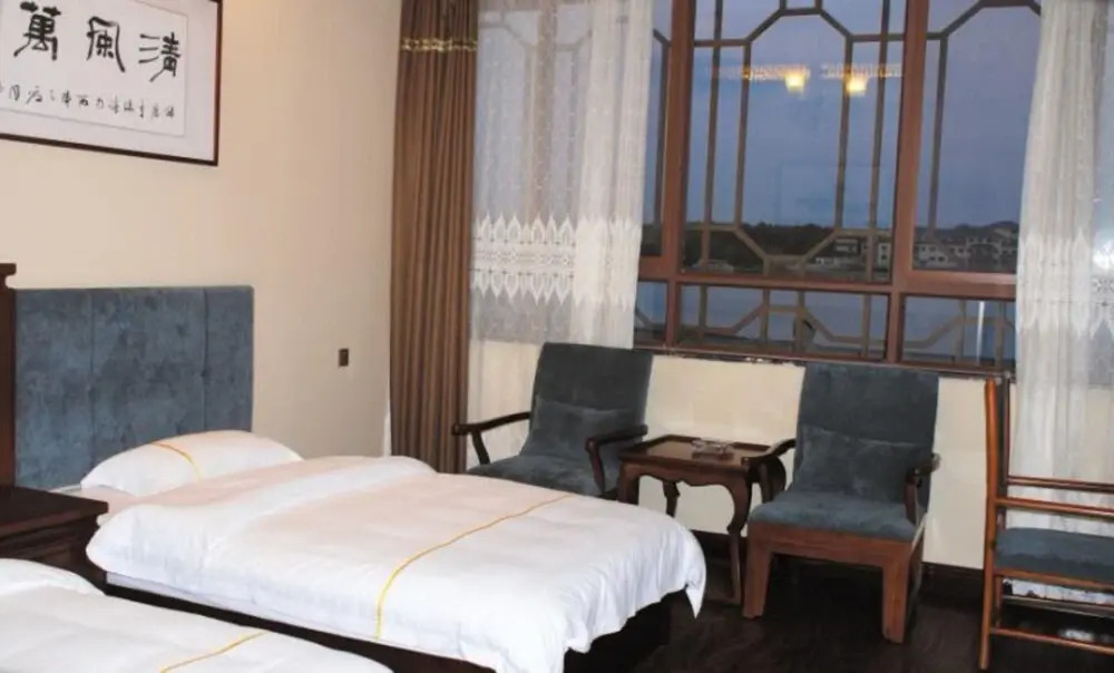 Luoyang Qixianyuan Hotel