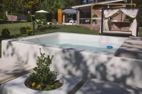 Al Rio Suites