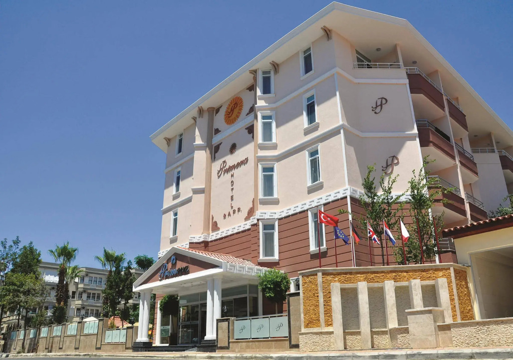 Primera Hotel & Apart