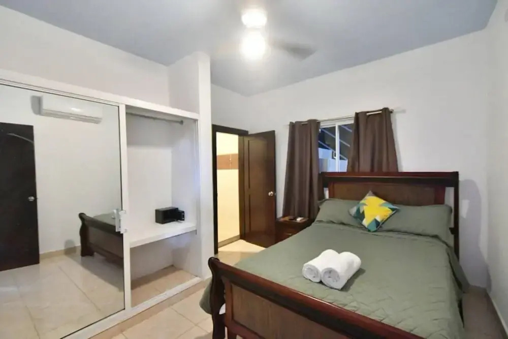 Gorgeous Spacious Property in Prime Beach Location