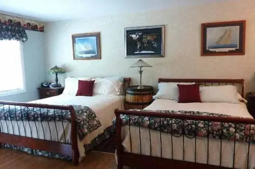 Before the Mast B&B