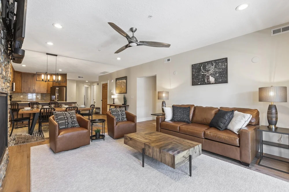Town Pointe B204 3 Bedroom Condo by RedAwning