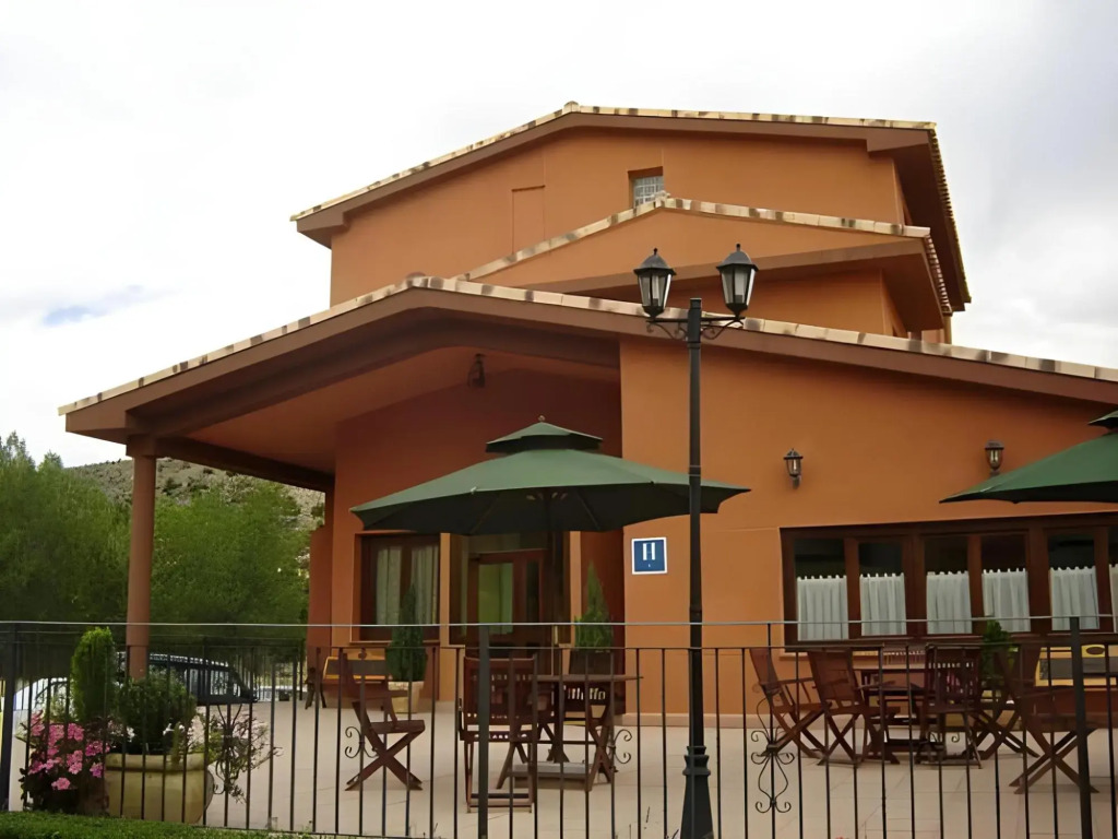 Hotel Valdevécar