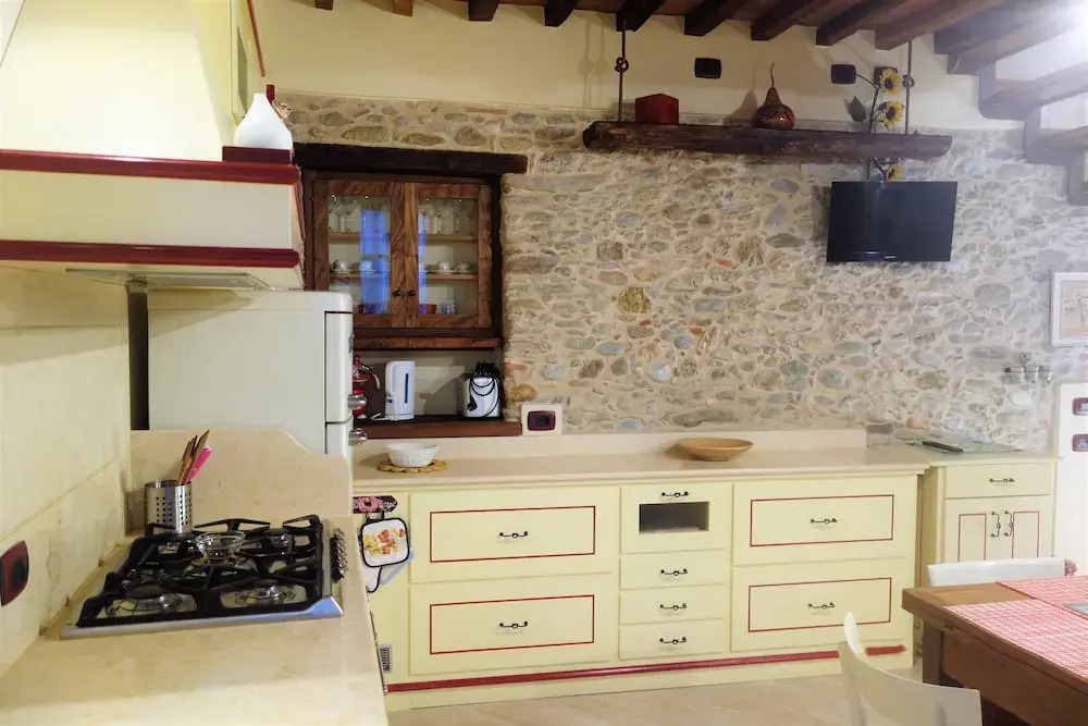 House Versilia Luca E Giada, 5 chilometri da Forte dei Marmi