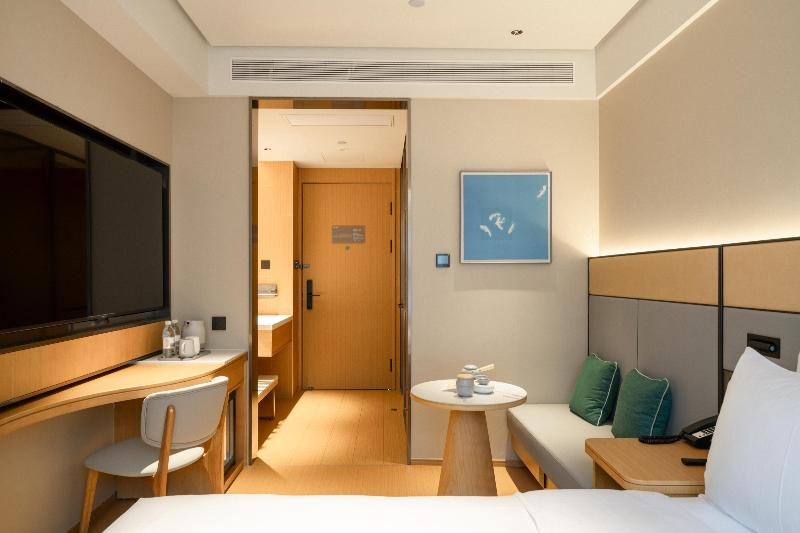 Ji Hotel Guangzhou Huadu Square Metro Station