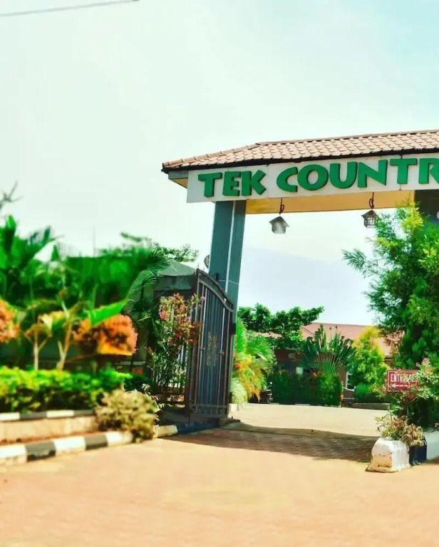 Tek Country Gardens Buwama