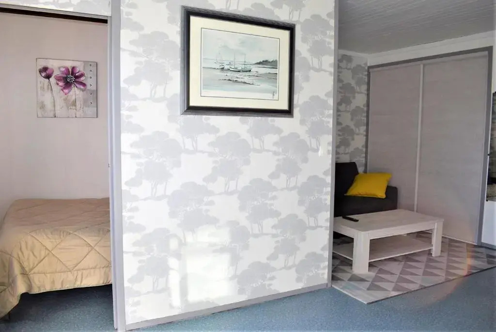 Appartement 2-4 pers VUE MER EXCEPTIONNELLE avec terrasse à PERROS-GUIREC - Ref 908