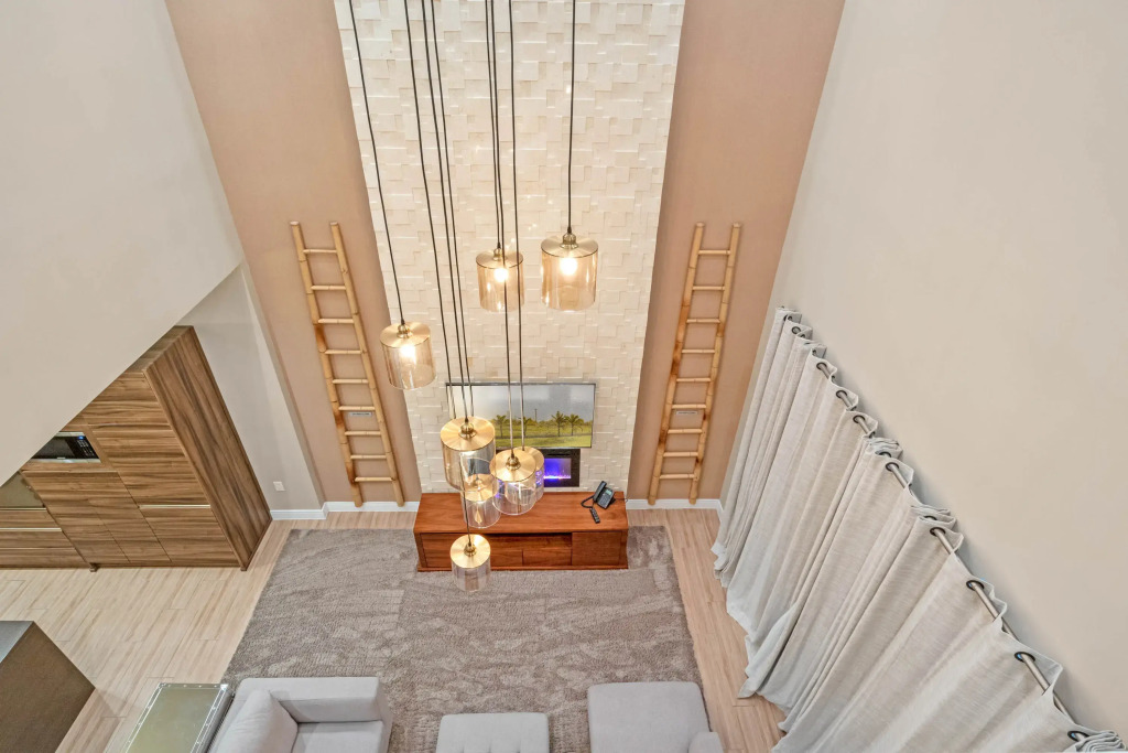 4 Bedrooms 45 Bathrooms Magic Village 7466 Bd