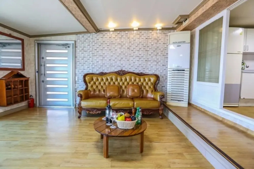 Pohang Sagyejeol Guryongpo Pension