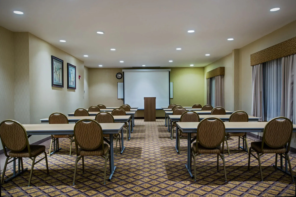 Candlewood Suites Windsor Locks by IHG