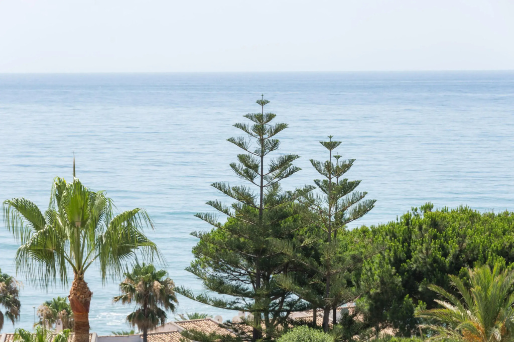 Stunning 2BR Sea View Condo 8 in Malibu