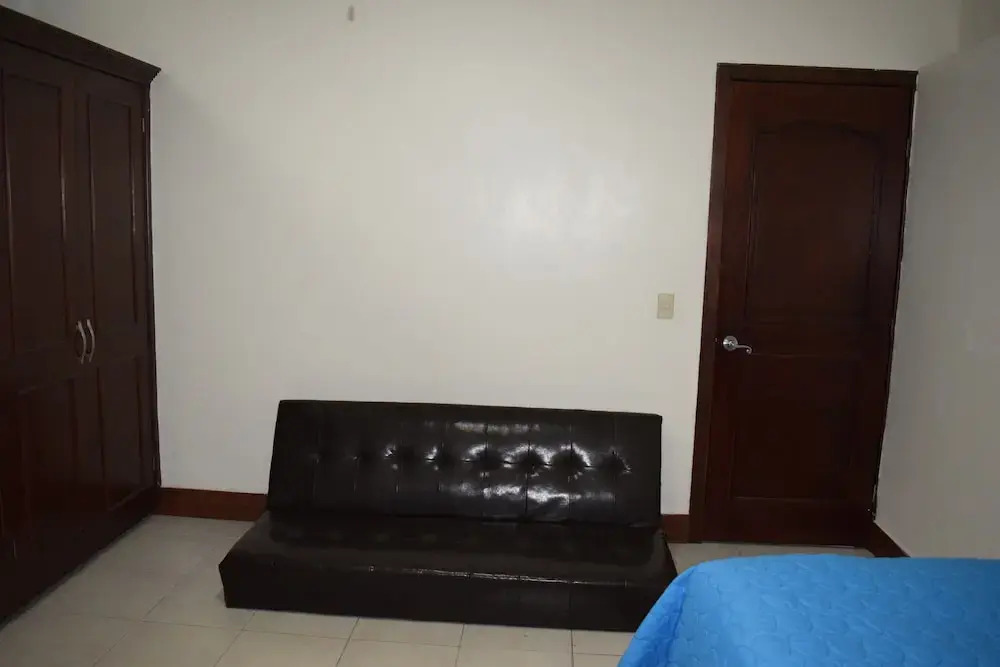 Room in House - Comoda Habitacion En Casa Compartida
