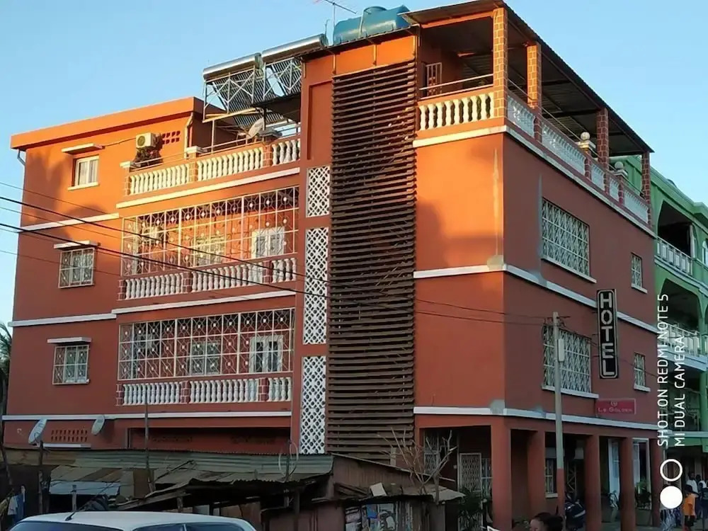 Le Golden Hse