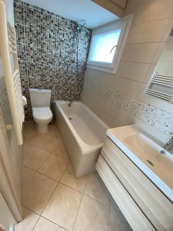 Wonderful 2-storey 2 bedroom apartment