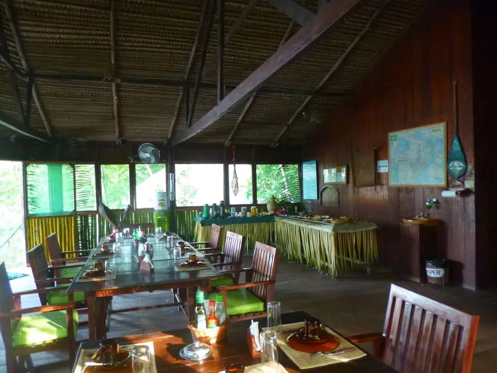 Dolphin Lodge