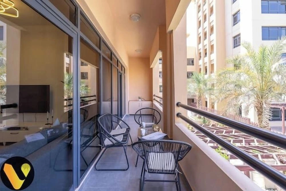 Vogue | The Greens near Emirates Mall | Ski Dubai