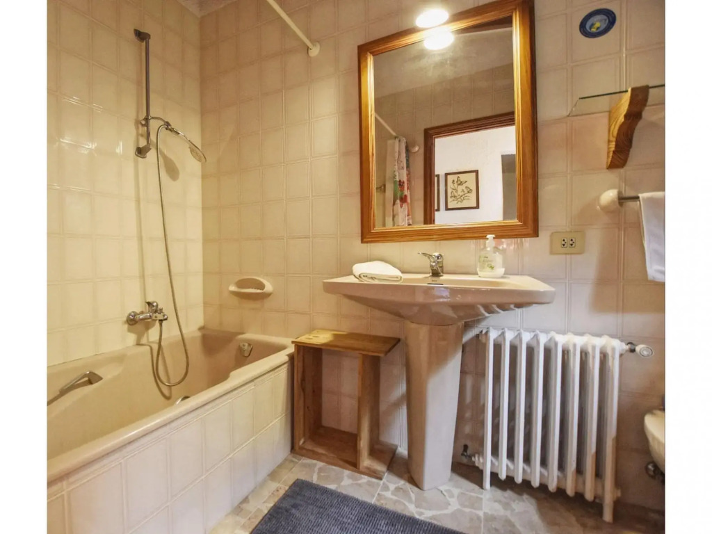 Vintage Holiday Home with Private Pool in Buger