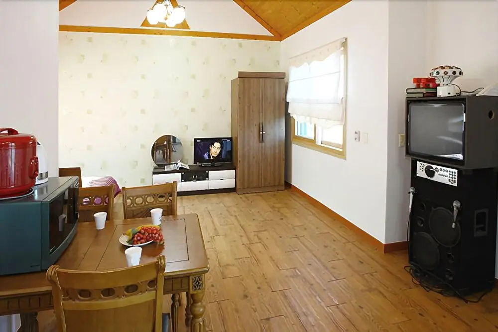 Taean Golden Chive Pension