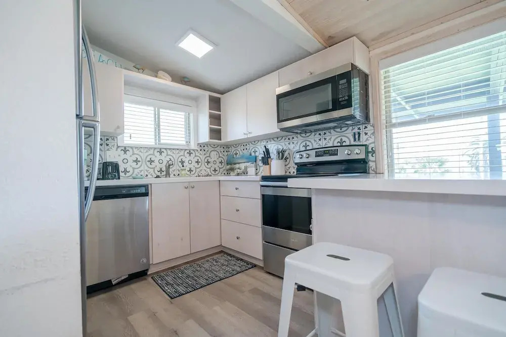 Cast A Waves 2 Bedroom Home