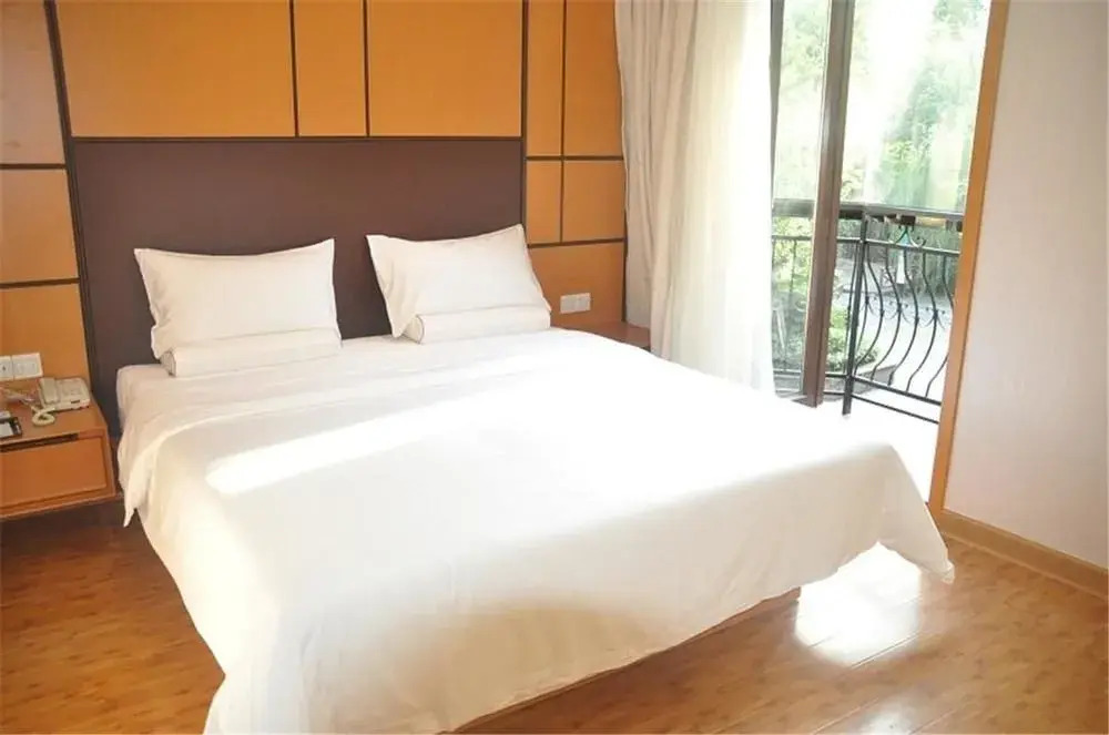 Ji Hotel (CCNICEC, Chengdu)