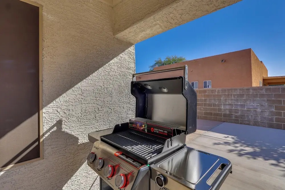 Foothills Family Home Near Lake & Colorado River!