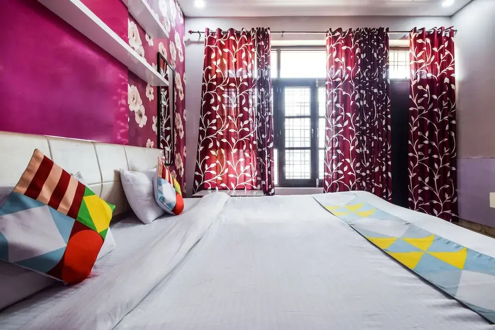 OYO 10092 Home Elegant 3BHK Villa Hiran Magri