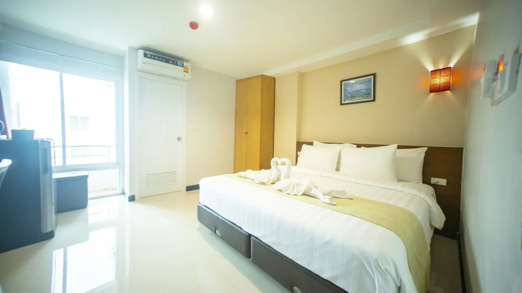 The Willing Hotel and Residence
