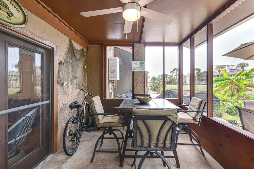 PCB Townhome w/ Resort Amenities - Walk to Ocean!