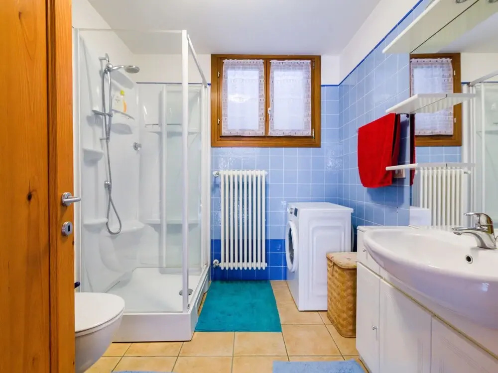 Beautiful Holiday Home in Zelarino With Swimming Pool