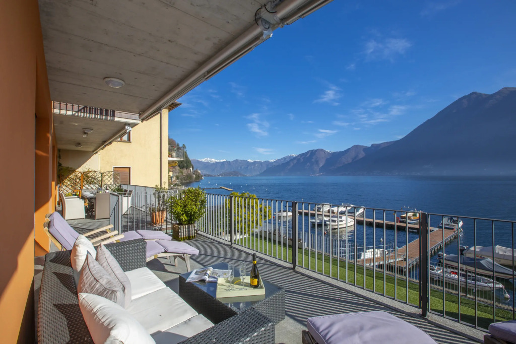 Argegno Fronte Lago