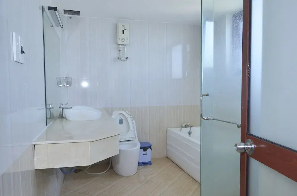 Anna Luxury