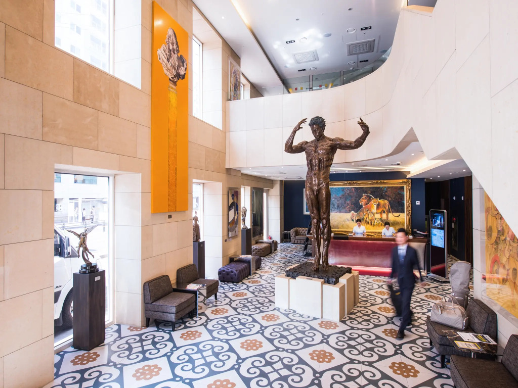 Hotel Leo