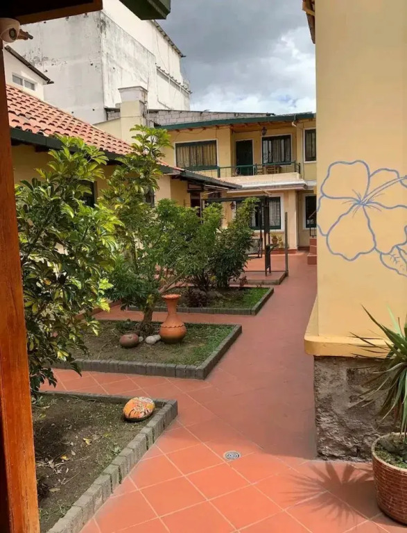 Hostal Volunteer House
