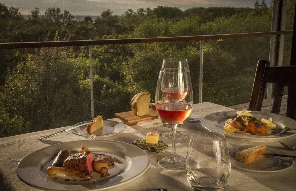 Rio Ancho Gourmet Lodge