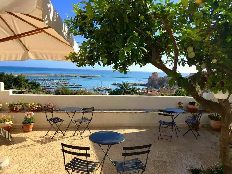 Santina Suites