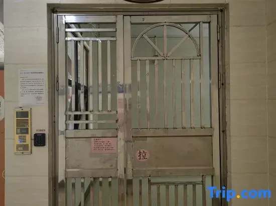 Pengfei University Apartment (Nanning Guangxi Minzu University Siyuan Lake Campus)