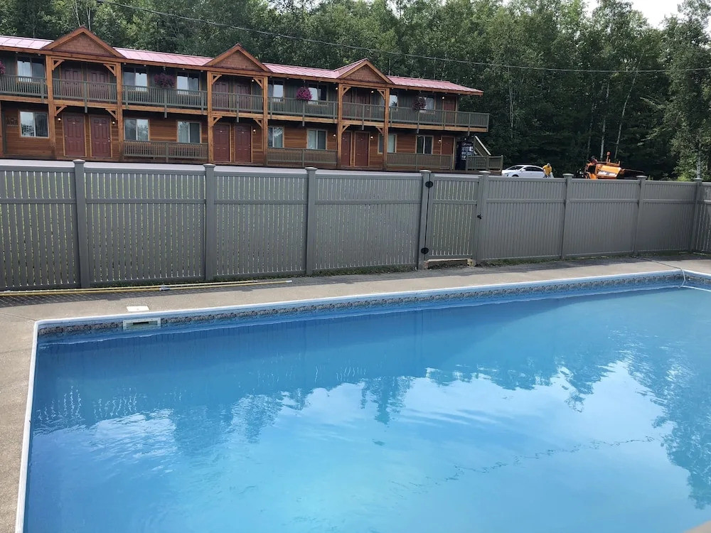 Moose Mountain Inn
